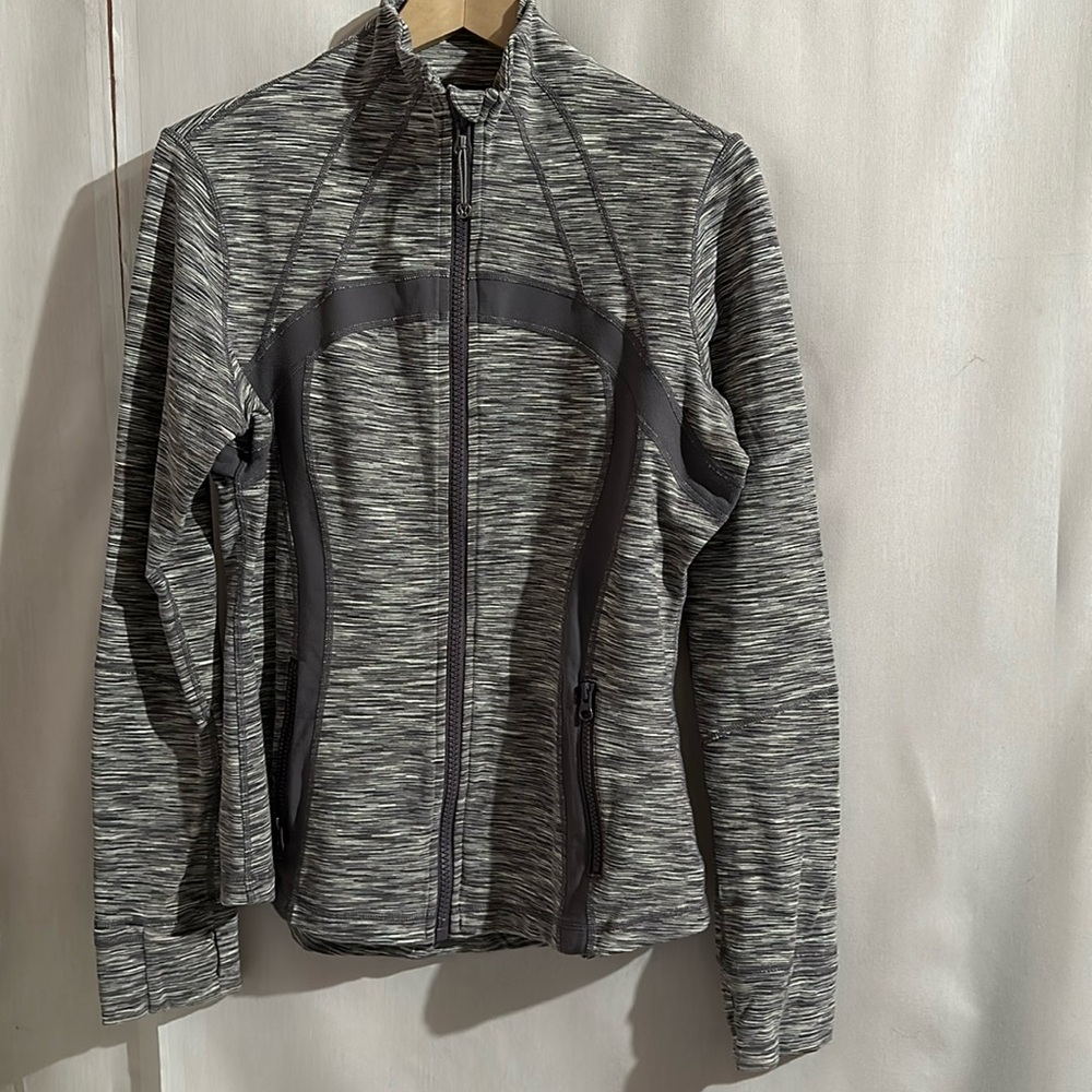 Lululemon Define Jacket Dusty Purple and Cream pattern Size 12